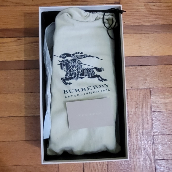 Burberry Espadrille - Picture 5 of 12